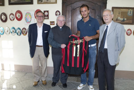 Alberto Gilardino dona la maglia al Santuario d'Oropa 5