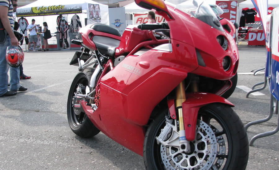 Motoraduno Ducati 2011 10
