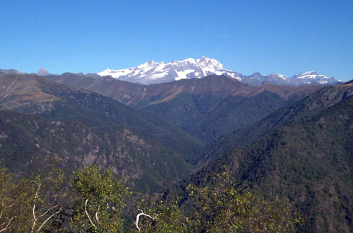 Bocchetta Margrosio - Monte Civetta (Val Sessera): 
dal monte Rubello vista sul monte Rosa