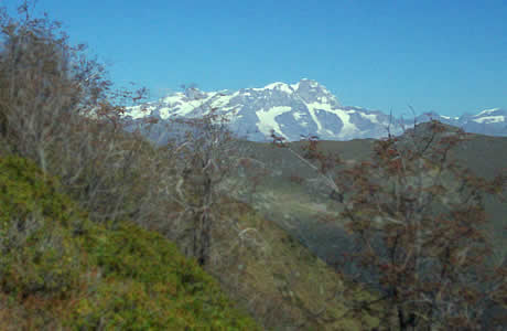 Cima dell'Asnass (Val Sessera): 
valle della Dolca e sullo sfondo il monte Rosa