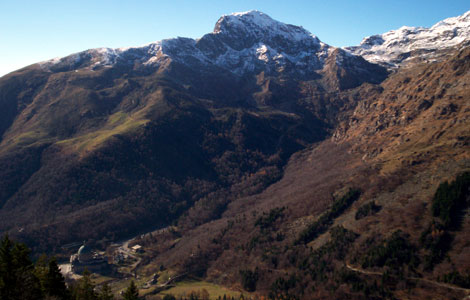 Colle della Colma - Monte Becco (Valle Oropa): santuario di Oropa, sul Mucrone e sulla bocchetta di lago