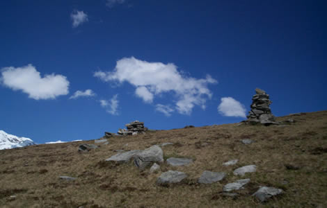 Monte Cucco - Oropa (Valle Oropa): ometti di pietra prima della vetta del Cucco