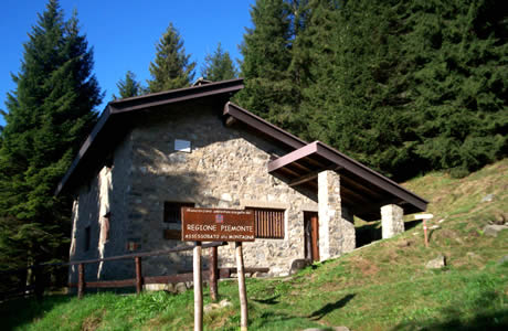 Monte Barone di Coggiola (Val Sessera): 
rifugio Ciota