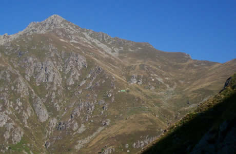 Monte Barone di Coggiola (Val Sessera): 
rifugio Barone e monte Barone di Coggiola