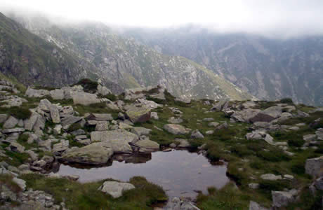 Lago Riazzale (valle Cervo): vicno al colletto della Bosa