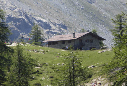 Val di Champorcher, Escursione al Mongt Avic